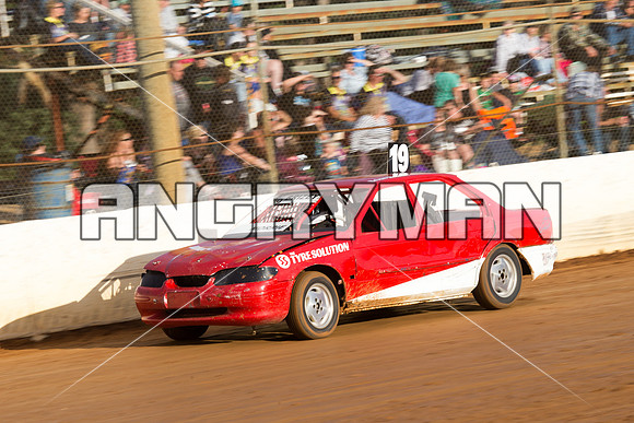 Street Stock 19 T19 - 28 - Carrick - 27th March 2016-3