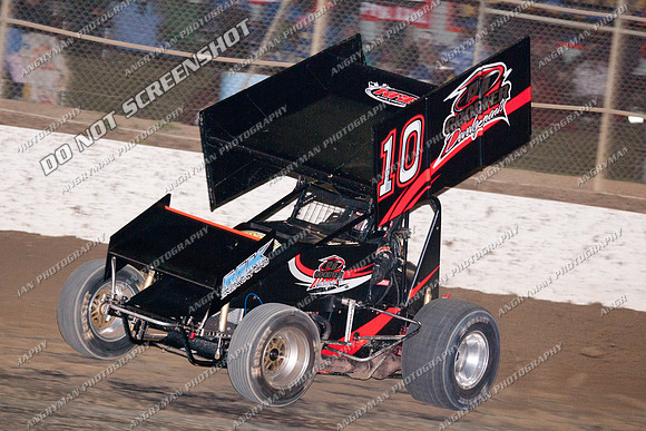 10, sprintcar, t10 - 9 - Latrobe 4th December 2011 - Wyllie Tiles Fireworks-6