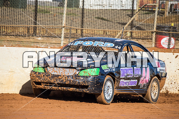 Street Stock 44 T44 - 31 - Carrick - 23rd April 2016-2