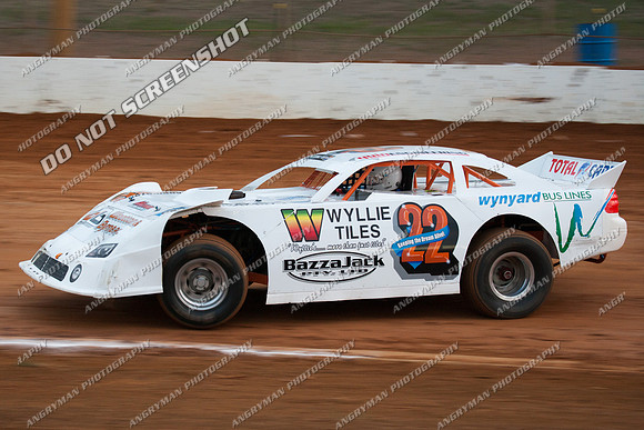 super sedan 22 t22 callum harper - 8 - Carrick Club Night 2nd December 2011