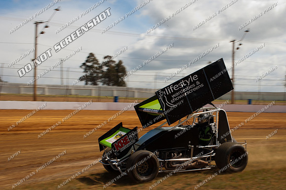 sprintcar emma dobson 27 t27 - 3 - Carrick Test & Tune 16th Oct 2011