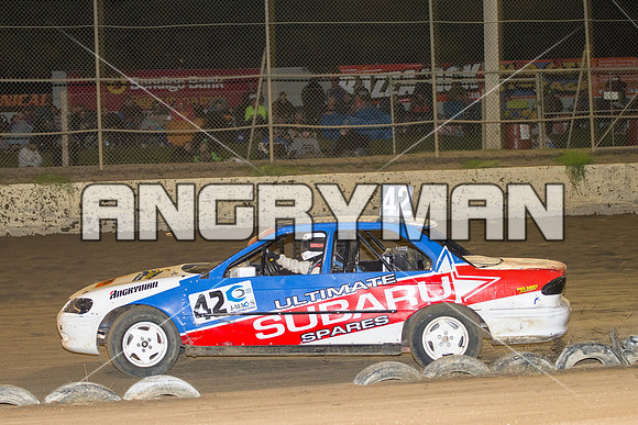 Street Stock 42 T42 - 30 - Latrobe - 9th April 2016-5