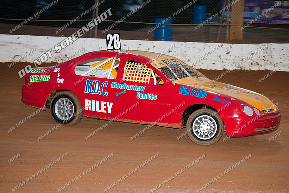 Street Stock 28 T28 - 8 - Carrick Club Night 2nd December 2011-4