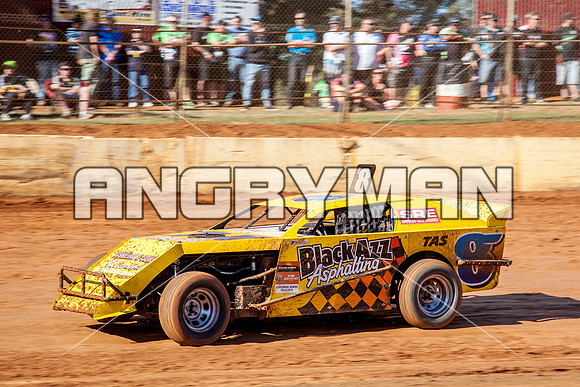 AMCA 8 T8 - 12 - Carrick - 26th Dec 2014-5