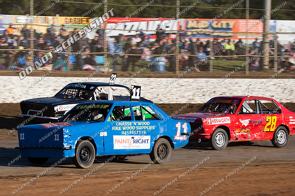 junior 11 t11 - 9 - Latrobe 4th December 2011 - Wyllie Tiles Fireworks