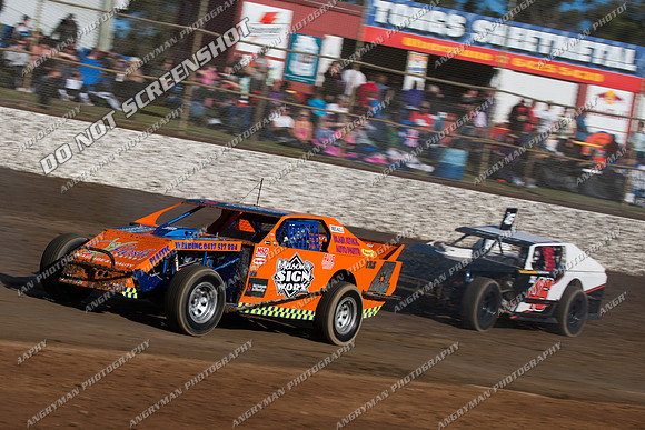 amca 4 t4 t04 - 9 - Latrobe 4th December 2011 - Wyllie Tiles Fireworks-3