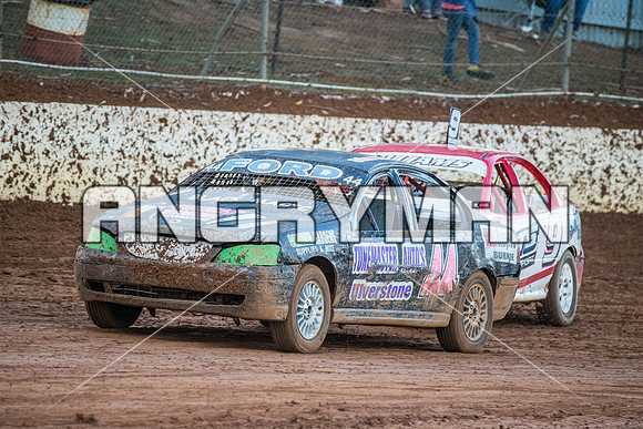 Street Stock 44 T44 - 31 - Carrick - 23rd April 2016-8