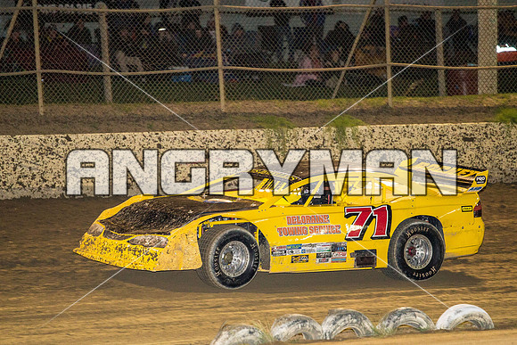 Super Sedan 71 T71 - 30 - Latrobe - 9th April 2016-2
