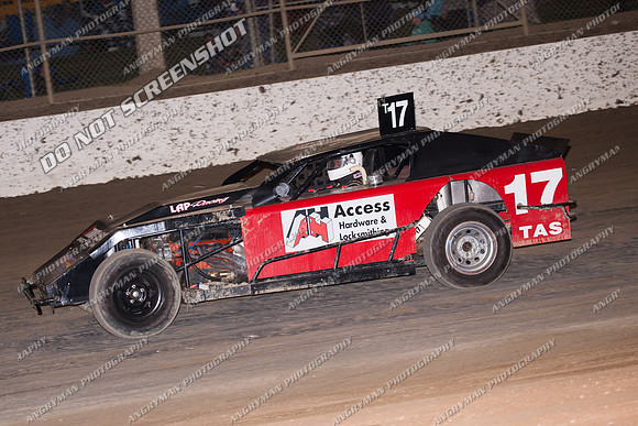 amca 17 t17 - 9 - Latrobe 4th December 2011 - Wyllie Tiles Fireworks-4