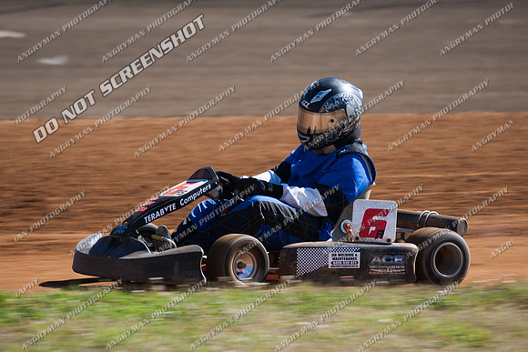kart 6 - 9 - Latrobe 4th December 2011 - Wyllie Tiles Fireworks