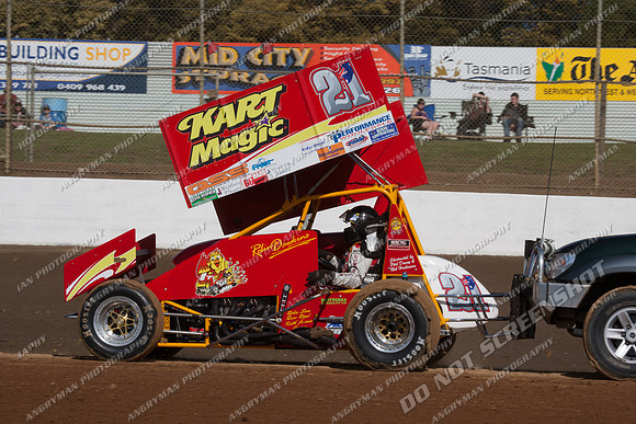 sprintcar 21 t21 robin dawkins - 4 - Latrobe 22nd Oct 2011