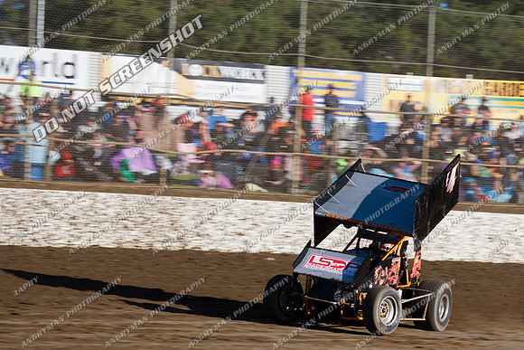 4, gerry, hoekstra, sprintcar, t4, t04 - 9 - Latrobe 4th December 2011 - Wyllie Tiles Fireworks-2