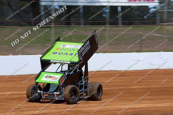 sprintcar emma dobson 27 t27 - 3 - Carrick Test & Tune 16th Oct 2011-5