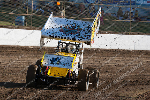 sprintcar 26 t26 chris house - 4 - Latrobe 22nd Oct 2011-4