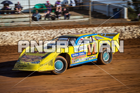 Super Sedan 11 T11 - 27 - Carrick - 26th March 2016