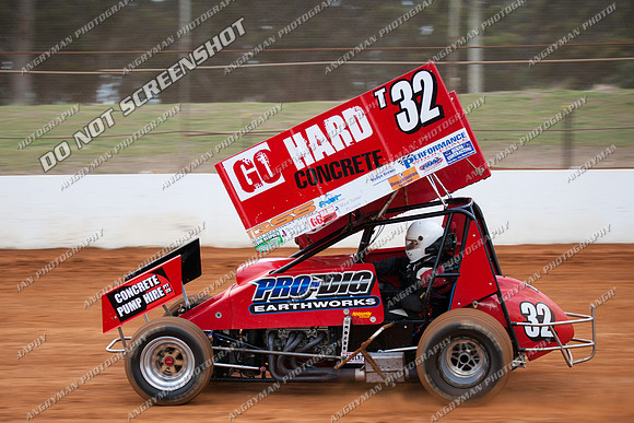 sprintcar 32 t32 nick anderson - 8 - Carrick Club Night 2nd December 2011-3