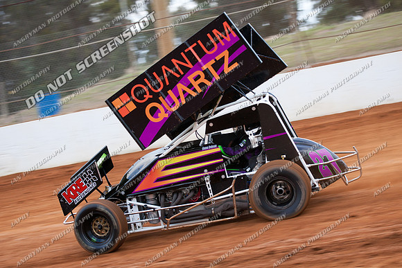 sprintcar 27 t27 emma dobson - 8 - Carrick Club Night 2nd December 2011-2
