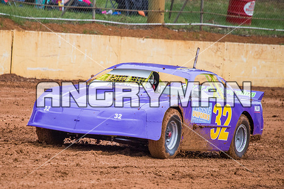 tassie six 32 - 3 - Carrick - 18th October 2014