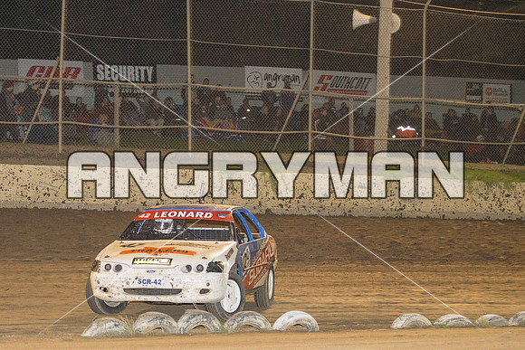 Street Stock 42 T42 - 30 - Latrobe - 9th April 2016-4