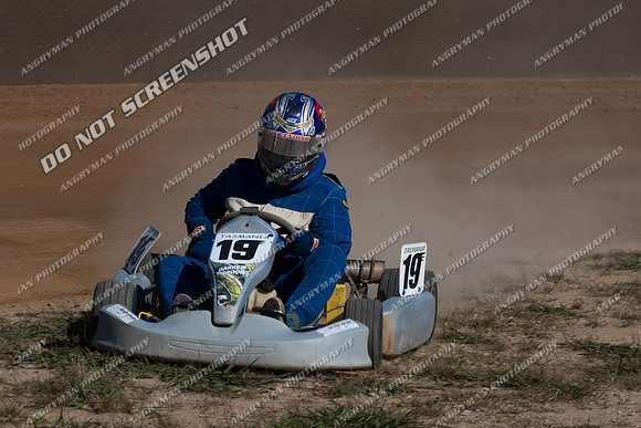 kart 19 - 9 - Latrobe 4th December 2011 - Wyllie Tiles Fireworks-6