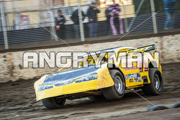 Super Sedan 71 T71 - 29 - Hobart - 2nd April 2016-2