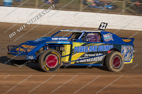 AMCA 22 T22 - 9 - Latrobe 4th December 2011 - Wyllie Tiles Fireworks-4