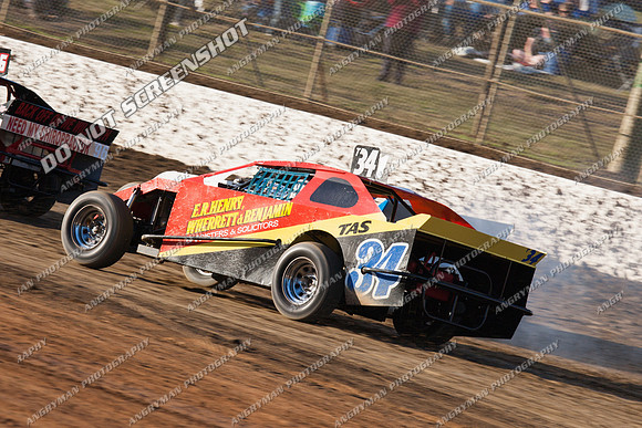 amca 34 t34 - 9 - Latrobe 4th December 2011 - Wyllie Tiles Fireworks-3