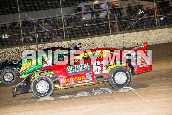 Super Sedan 61 T61 - 30 - Latrobe - 9th April 2016-2