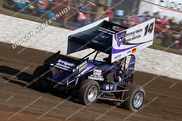 sprintcar 14 t14 mark house - 9 - Latrobe 4th December 2011 - Wyllie Tiles Fireworks