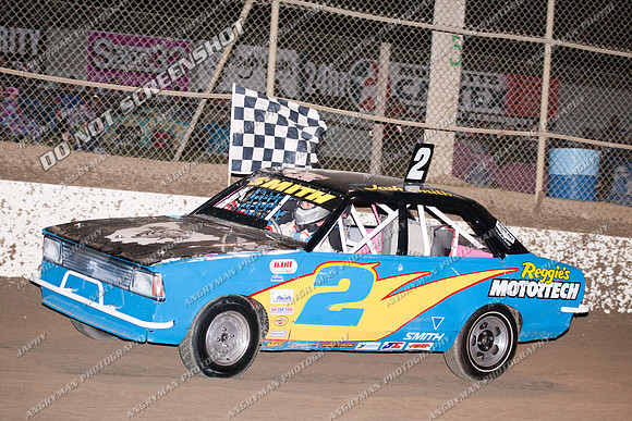 junior 2 t2 t02 - 9 - Latrobe 4th December 2011 - Wyllie Tiles Fireworks-4