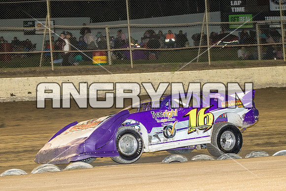 Super Sedan 16 T16 - 30 - Latrobe - 9th April 2016-3