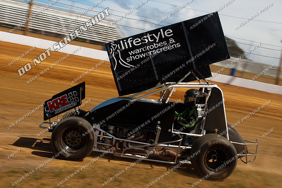 sprintcar emma dobson 27 t27 - 3 - Carrick Test & Tune 16th Oct 2011-2
