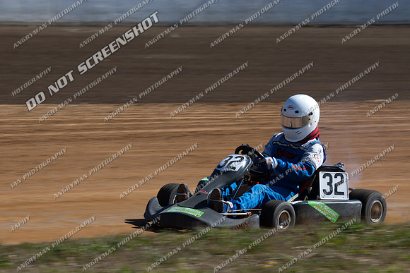 kart 32 - 9 - Latrobe 4th December 2011 - Wyllie Tiles Fireworks-2