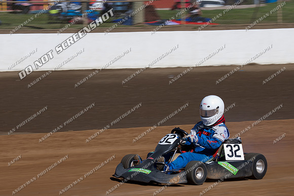 kart 32 - 9 - Latrobe 4th December 2011 - Wyllie Tiles Fireworks-3