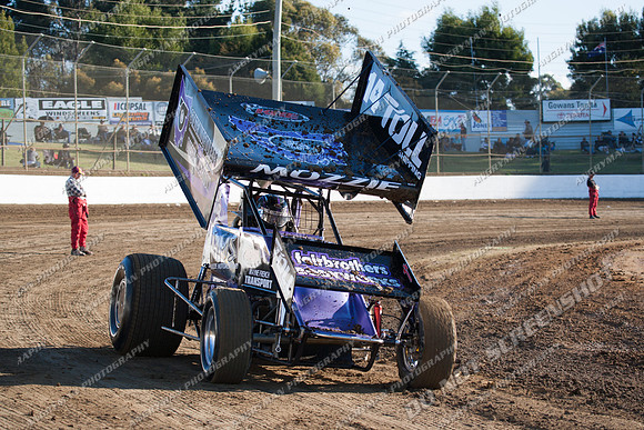 sprintcar 14 t14 mark house - 4 - Latrobe 22nd Oct 2011-4