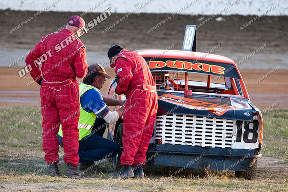 junior 18 t18 - 9 - Latrobe 4th December 2011 - Wyllie Tiles Fireworks-3