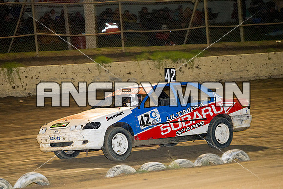 Street Stock 42 T42 - 30 - Latrobe - 9th April 2016-12