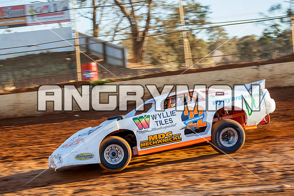 super sedan 22 t22 callum harper - 11 - Carrick Practice Session - 20th December 2014-4