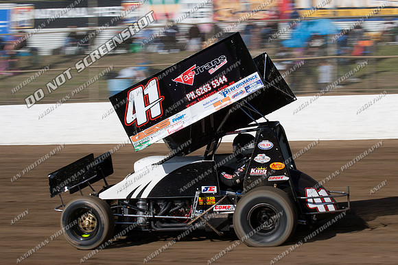 sprintcar 41 t41 damien robins - 9 - Latrobe 4th December 2011 - Wyllie Tiles Fireworks-2