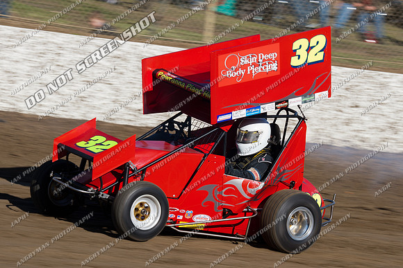 formula 500 32 t32 - 9 - Latrobe 4th December 2011 - Wyllie Tiles Fireworks