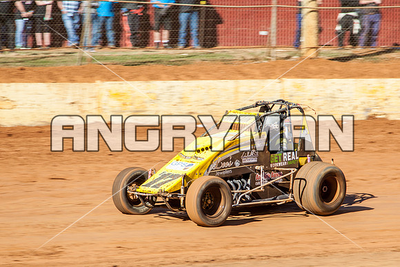 wingless 17 T17 - 12 - Carrick - 26th Dec 2014-6