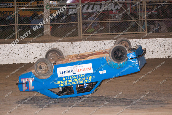 junior 11 t11 - 9 - Latrobe 4th December 2011 - Wyllie Tiles Fireworks-4