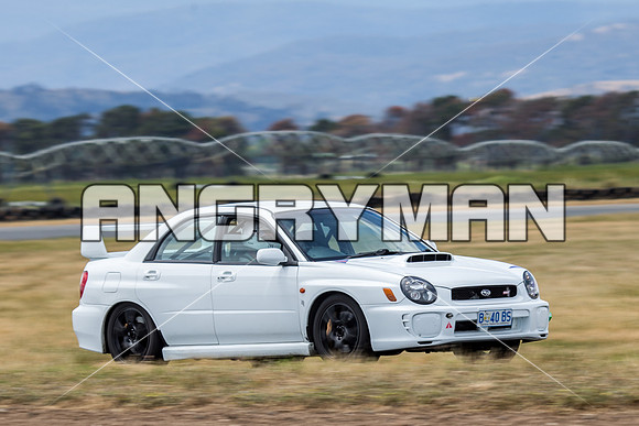 40 - LCCT - 30th November 2014 - Symmons Plains
