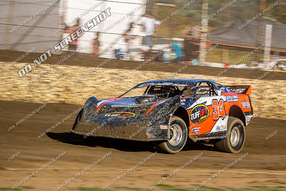 Super Sedan 34 V34 - Friday-9