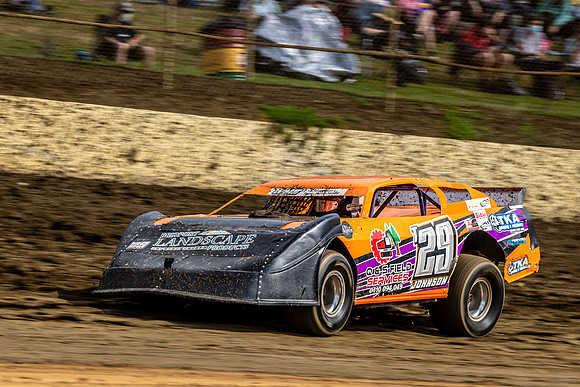 Super Sedan 29 T29 - 12 - Latrobe - 15th Jan 2022-4
