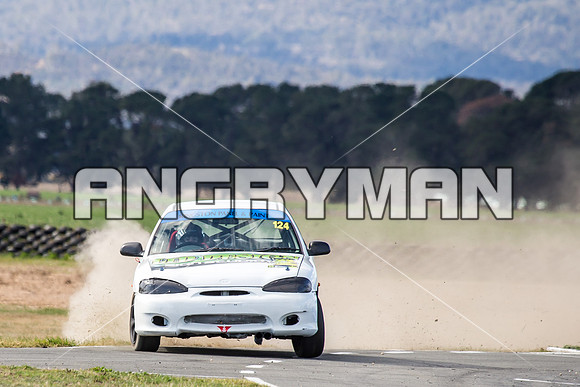 Hyundai 124 - Super Series Round 2 - 19th April 2015 - Symmons Plains-11