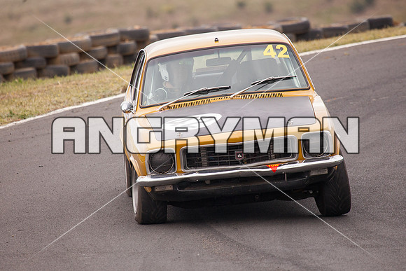 42 Steve James Holden Torana XU1 Group N Over 3 Litre - Saturday