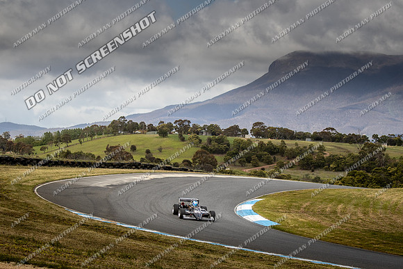F5000 Group Q & R & Invited - 80 - Baskerville Historics 2024-5