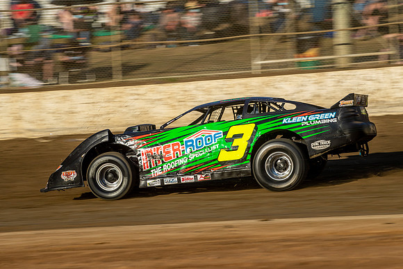 Super Sedan 3 T3 - 12 - Latrobe - 15th Jan 2022-11