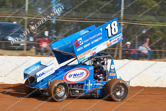 sprintcar 18 t18 jamie oneill - 11 - Carrick 17th December 2011 - DK Hyrdocarbon 20-20-2